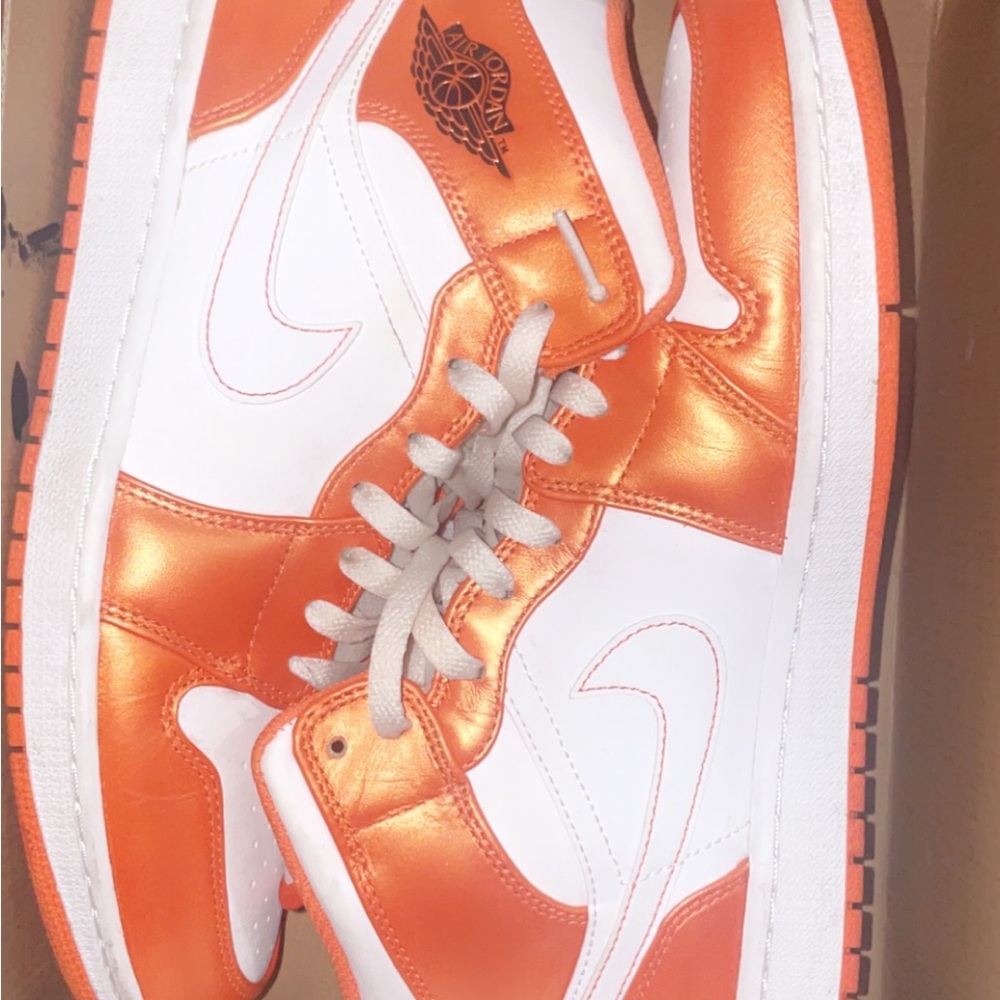 Electro orange 1s